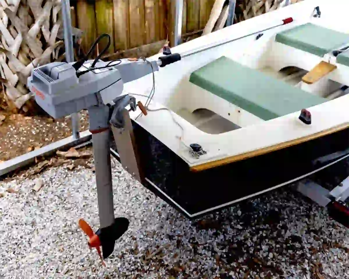 high thrust transom mount electric motor for small fishing boat and dinghy